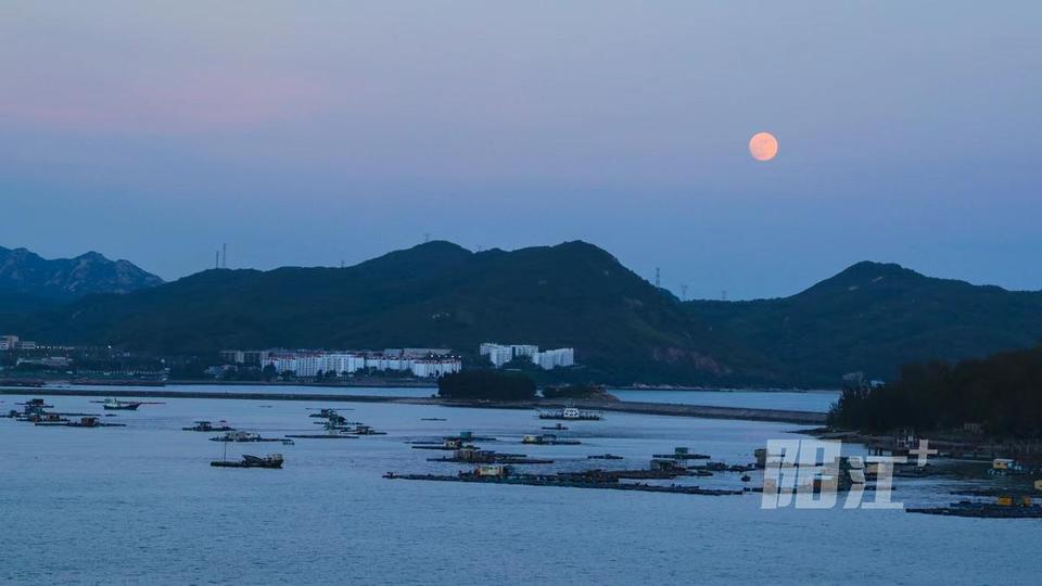 大连海上明月图片